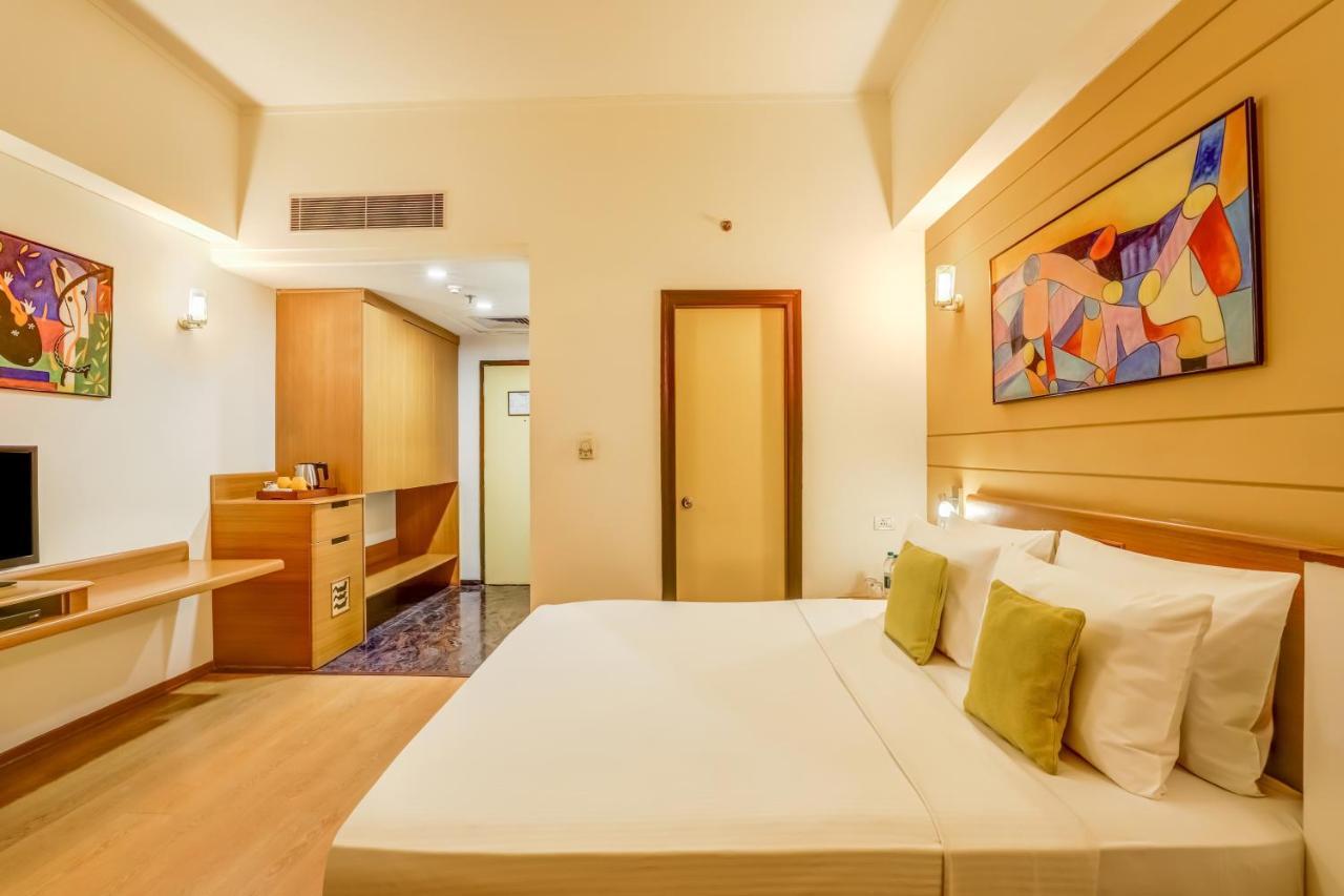 Lemon Tree Hotel, East Delhi Mall, Kaushambi Ghaziabad Buitenkant foto