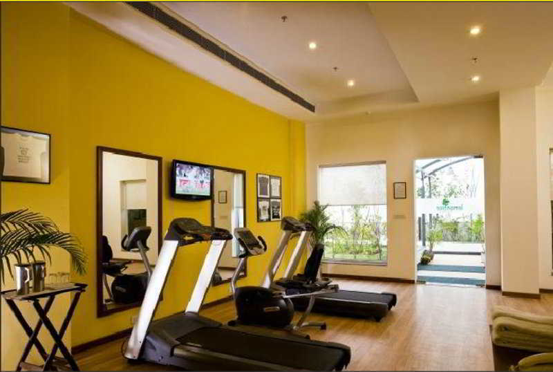 Lemon Tree Hotel, East Delhi Mall, Kaushambi Ghaziabad Buitenkant foto