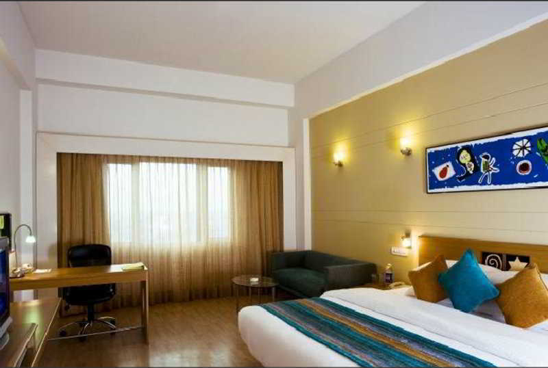 Lemon Tree Hotel, East Delhi Mall, Kaushambi Ghaziabad Buitenkant foto